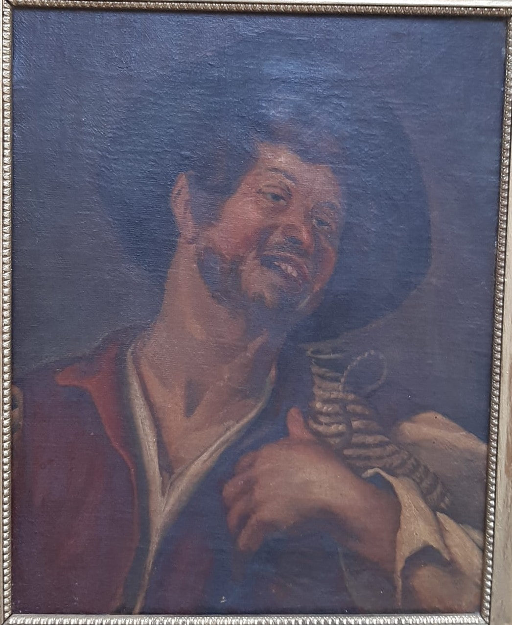 Figura maschile sorridente con coppa – Sconosciuto