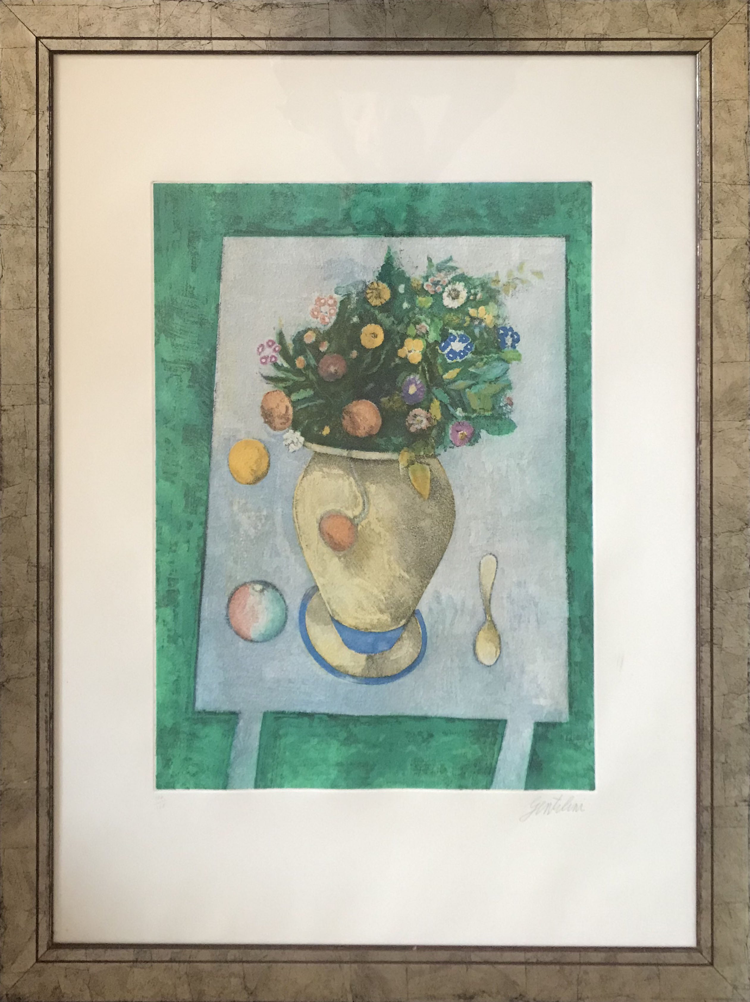Gentilini - Vaso di fiori in giardino