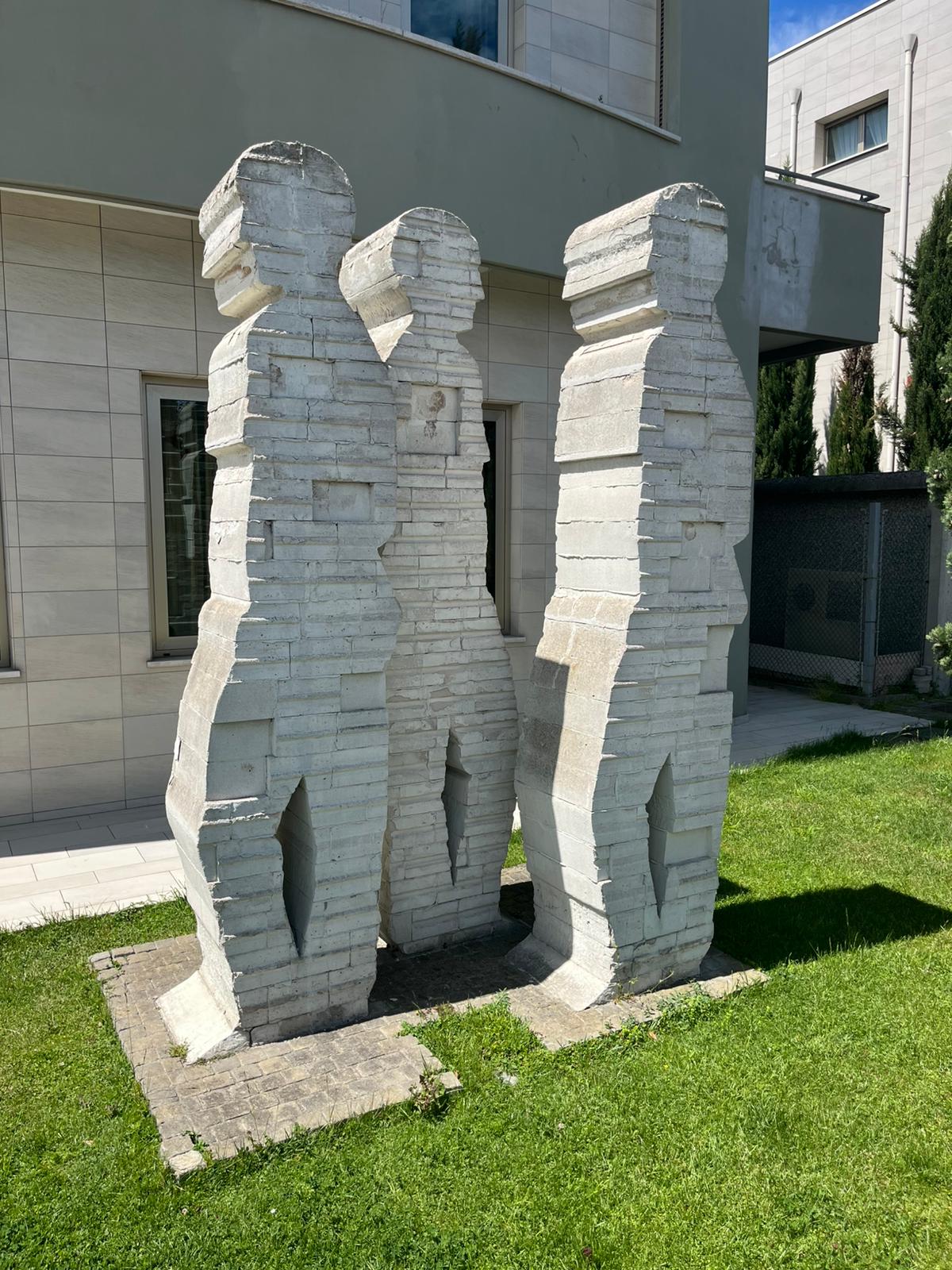 Senza titolo - Scultura in cemento - Vittorio Messina