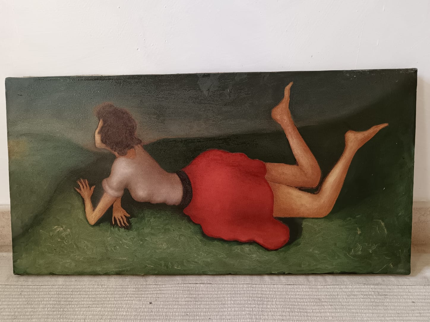 Ragazza che aspetta la primavera