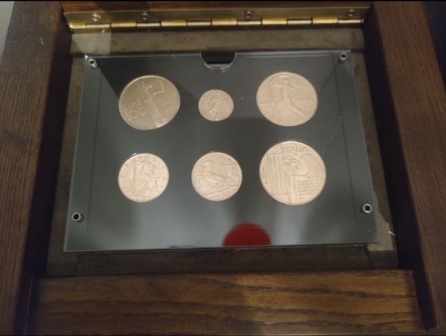 La Storia della Lira durante le due Guerre - Ipzs