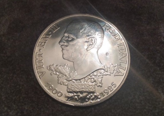 La Storia della Lira durante le due Guerre - Ipzs