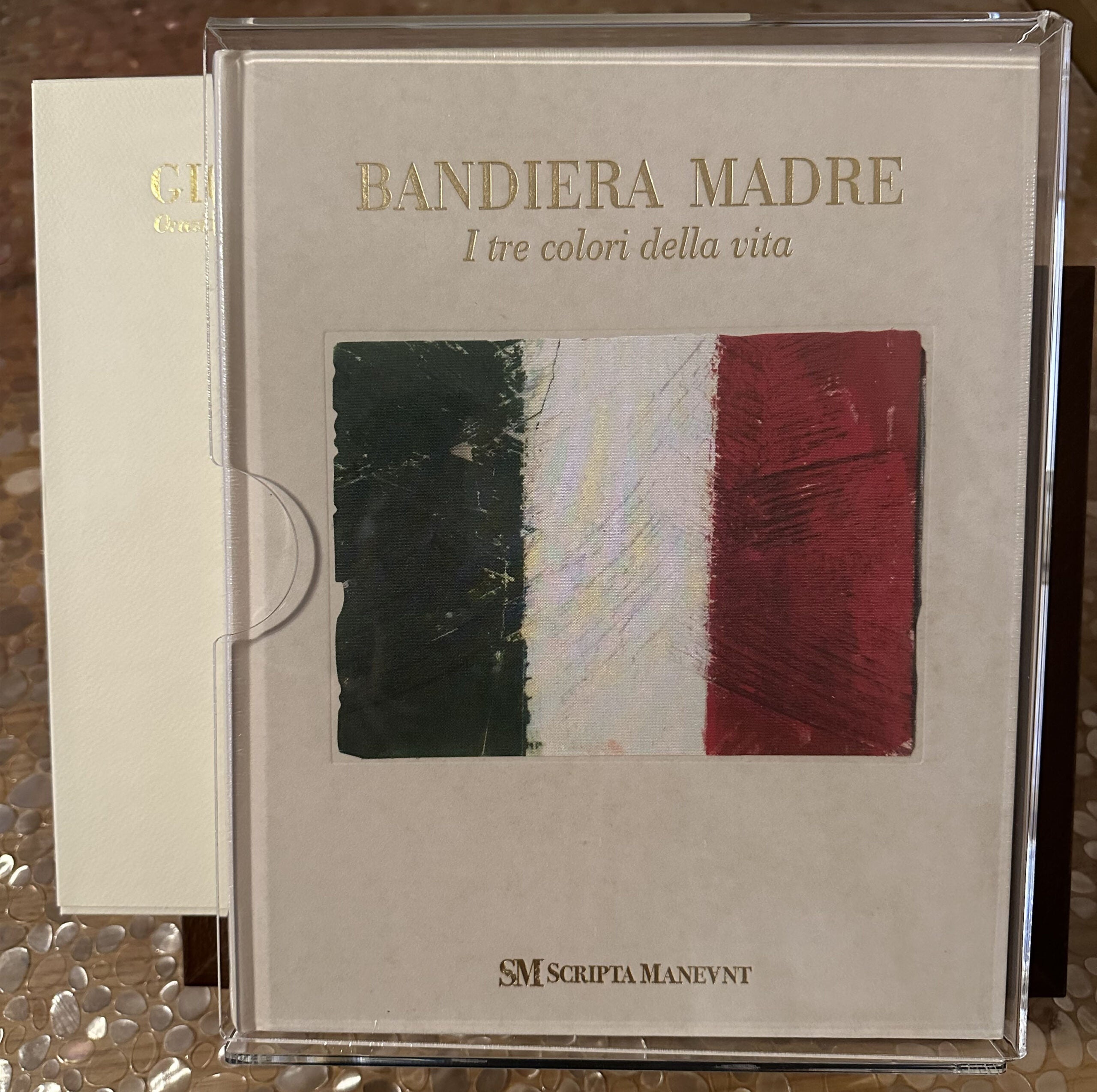 Bandiera madre - Scripta Maneant