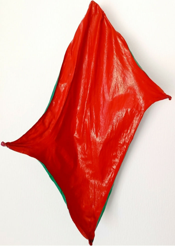 Vela rossa di Gianfranco Giovannoni, pittura a pennello con acrilici e pigmenti su tela