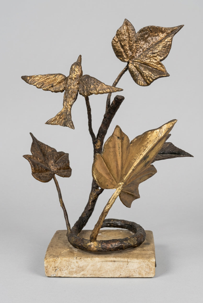 Uccello tra le foglie di Alessandrini, scultura, 25 x 40 cm