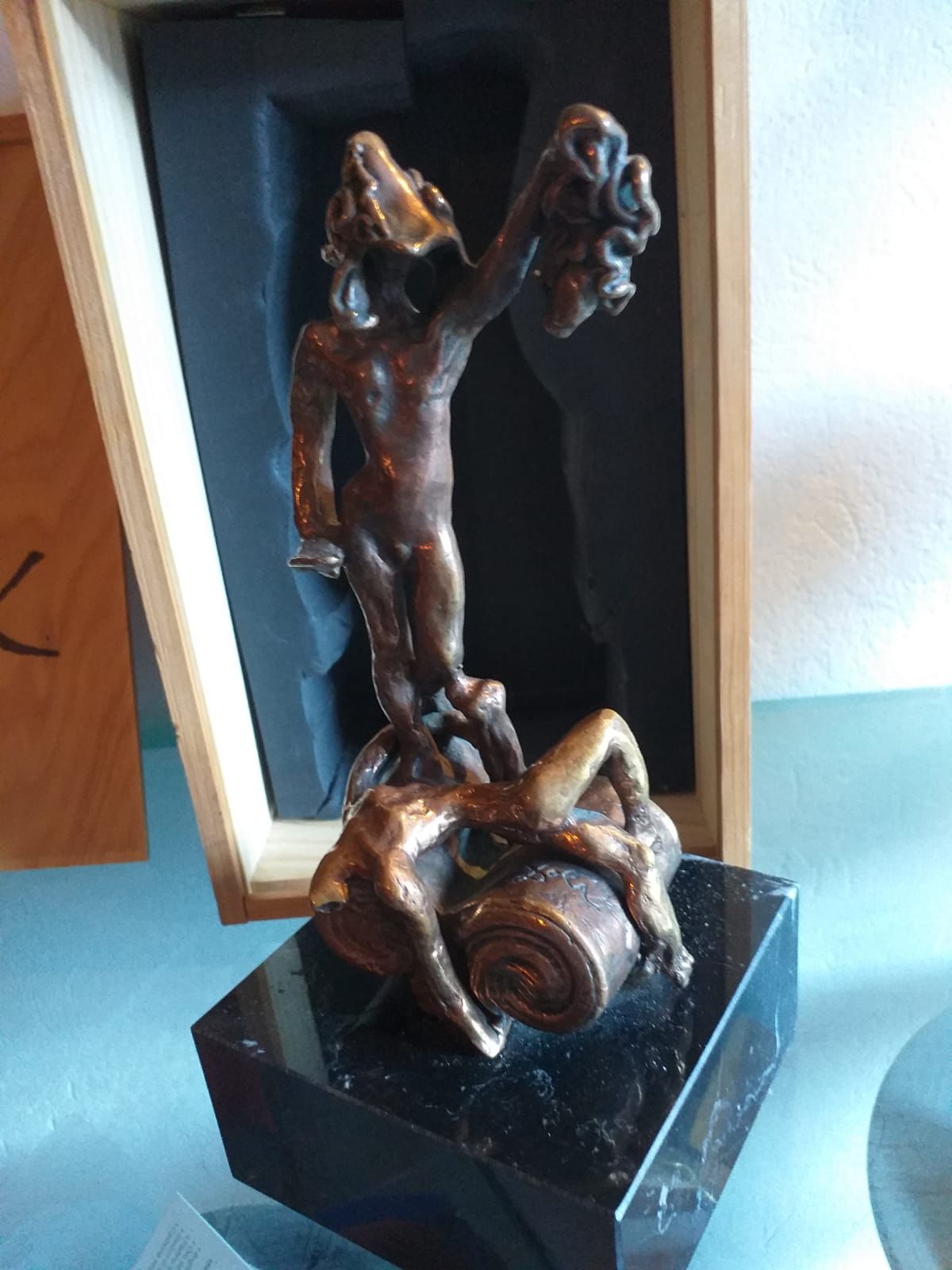 Salvador Dalí - Perseus