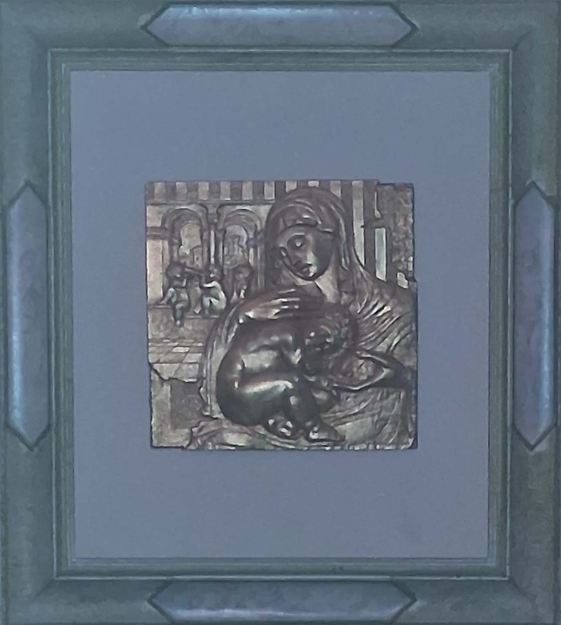 La Madonna del divino amore - Bassorilievo su lastra dorata - Elvio Merchionni