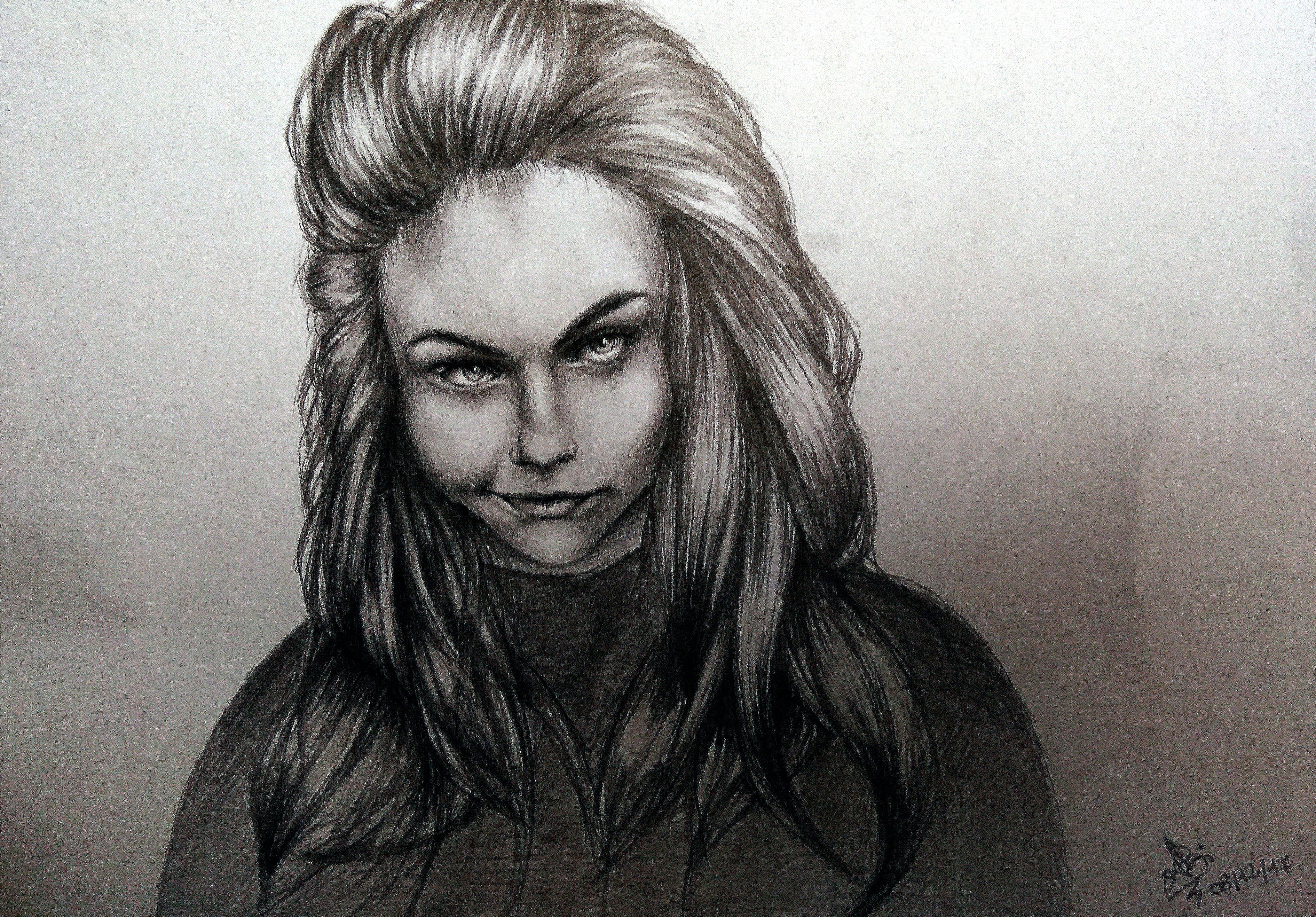 Angelica Buzi - Giovane ragazza