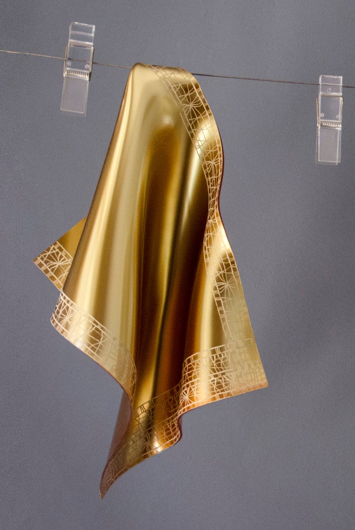 GOLD MIRROR TOWELS