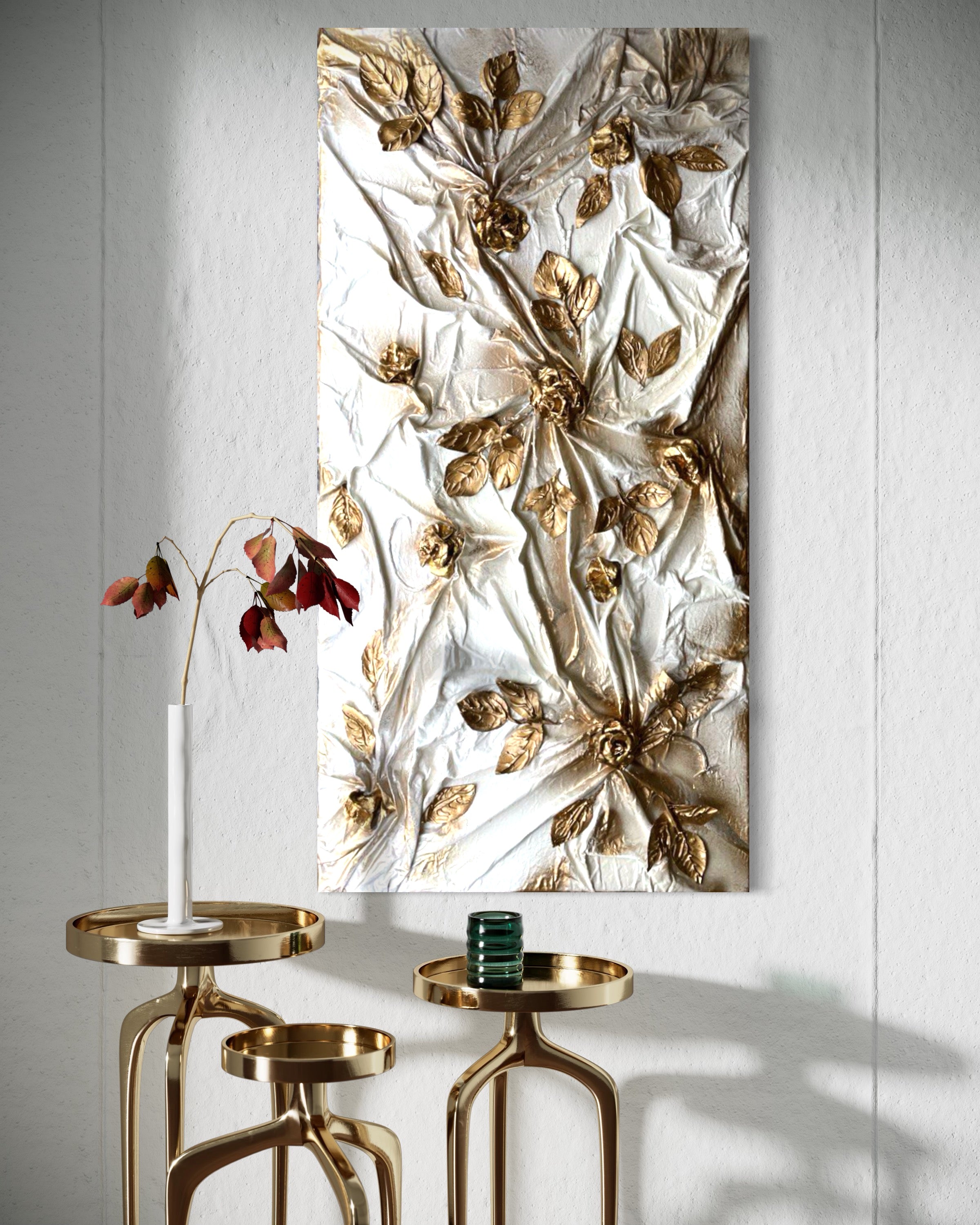Elegant painting with gold relief sculpture and white flowers