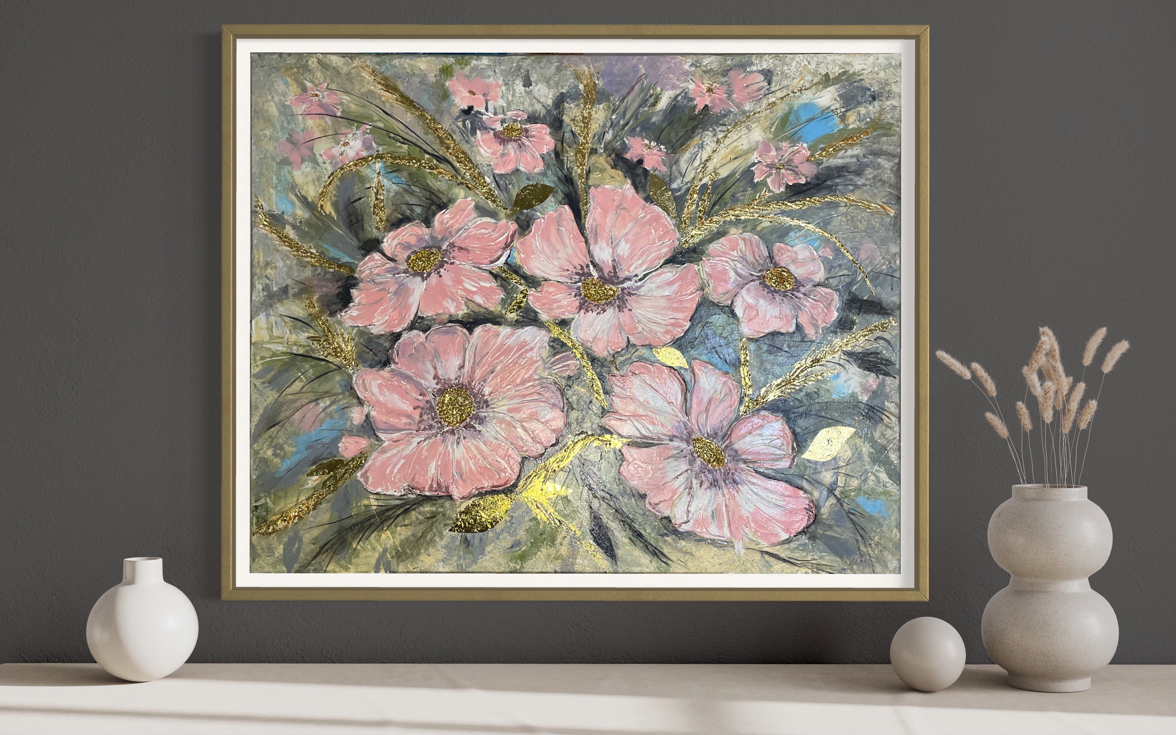 Pintura acrílica texturizada con flores rosas.