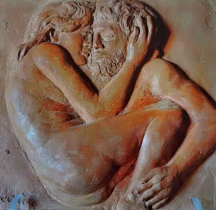 Tenerezza 1 di Roberto Servi, scultura figurativa in legno d’ulivo